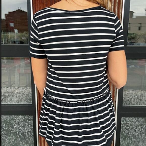 𝅺last One! NWT Black and White Stripe Babydoll Top - Picture 3 of 12